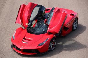Ferrari LaFerrari 2015 года
